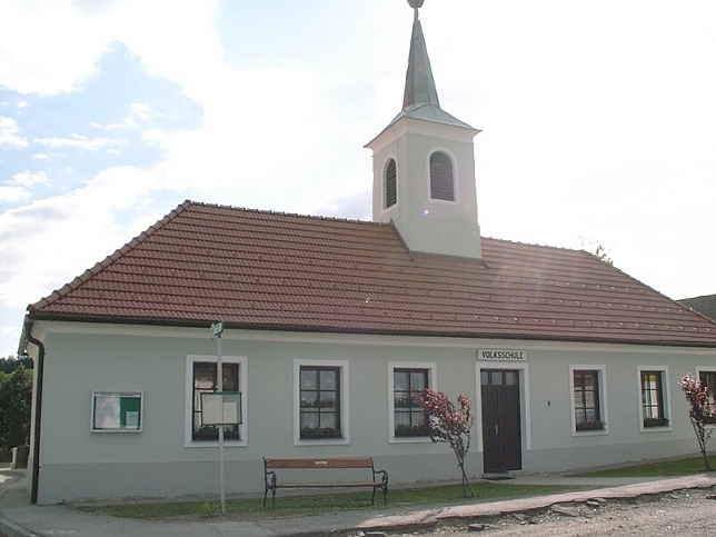 Gnseck, Dorfwirtshaus