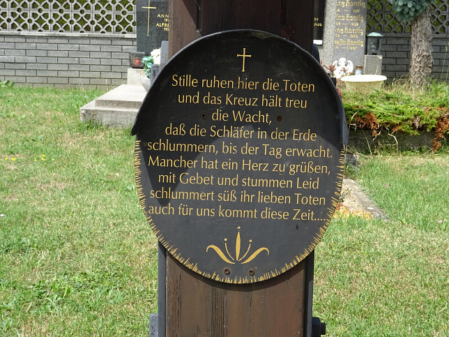 Edelstal, Kreuz beim Kriegerdenkmal