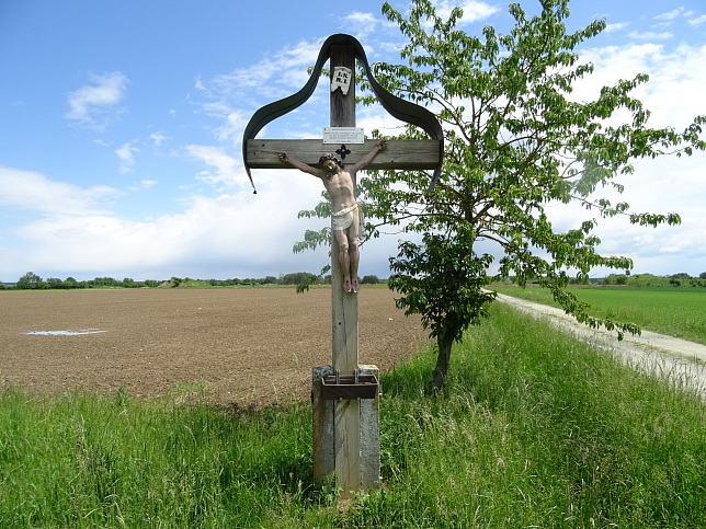 Gaas, Gedenkkreuz Jenschatz