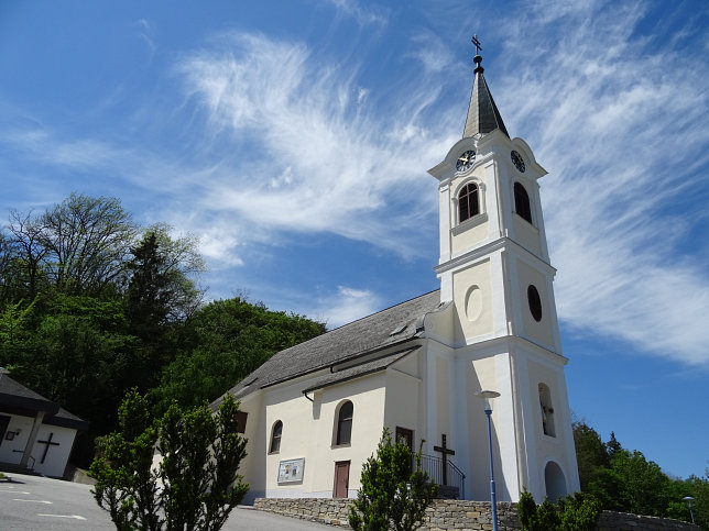 Jabing, Pfarrkirche hl. Anna