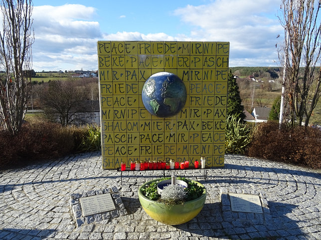 Litzelsdorf, Friedensdenkmal