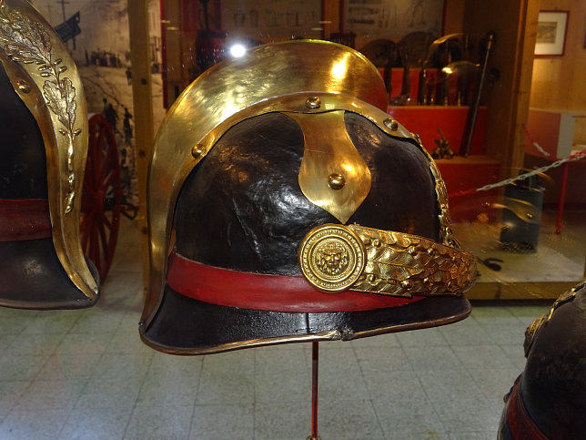 Luising, Feuerwehrhelm