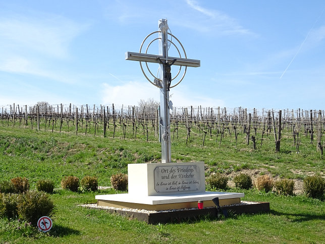 Oggau, Kreuz 'Ort des Friedens und der Einkehr'