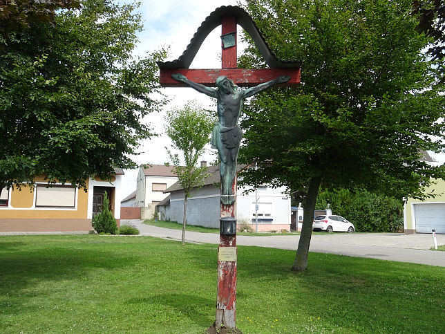 Pama, Werdenich-Kreuz