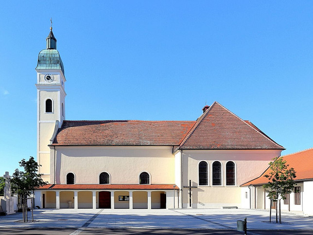 Pamhagen, Kath. Pfarrkirche Zur Kreuzerhhung