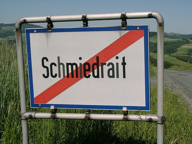 Schmiedrait, Ortstafel