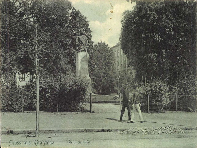 Bruckneudorf, Knigsdenkmal