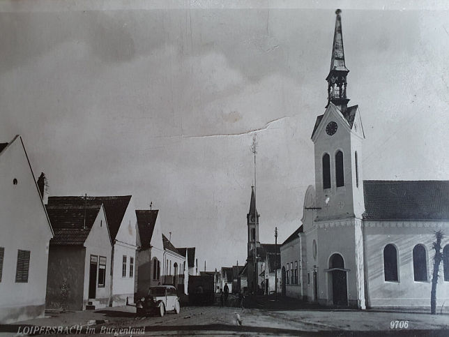 Loipersbach, Ortsansicht mit Kirche