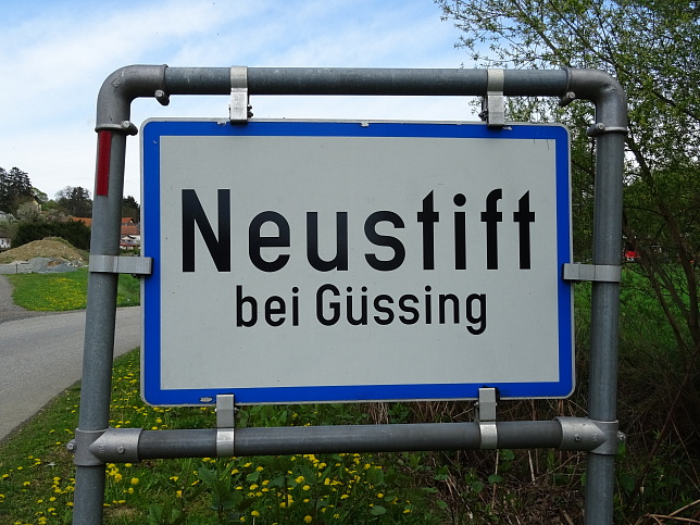 Neustift bei Gssing, Ortstafel