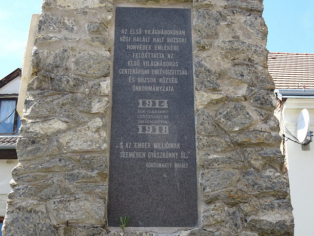 Bozsok, Kriegerdenkmal
