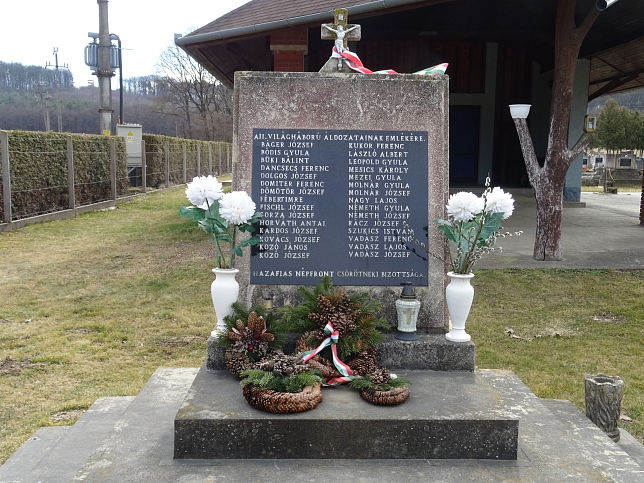 Csrtnek, Kriegerdenkmal