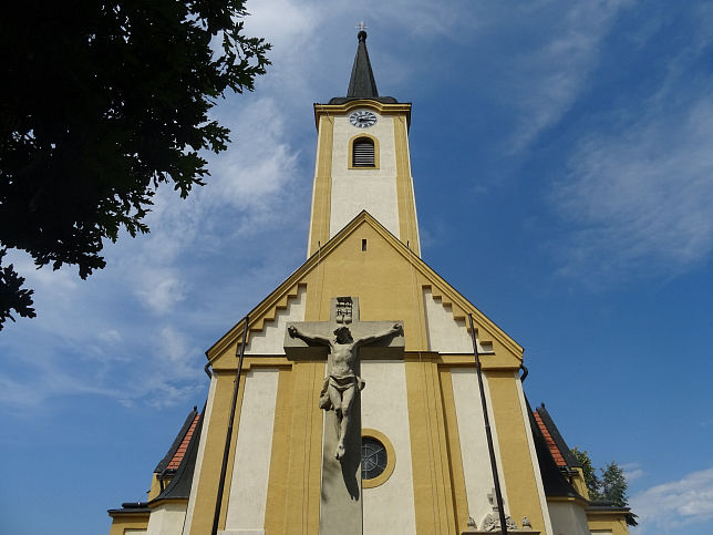 Dunakiliti, Kirche