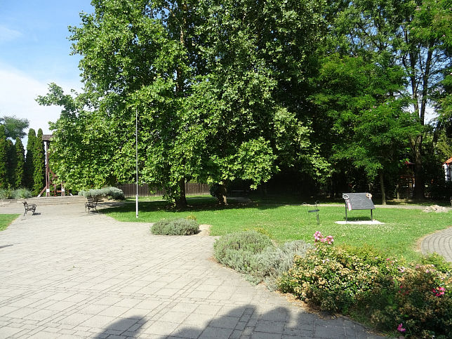 Dunasziget, Gedenkpark