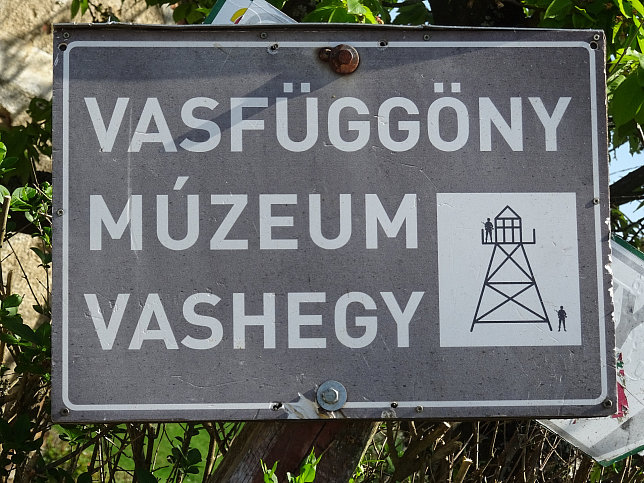 Felsőcsat�r, Eisener Vorhang Museum