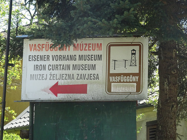 Felsőcsat�r, Eisener Vorhang Museum