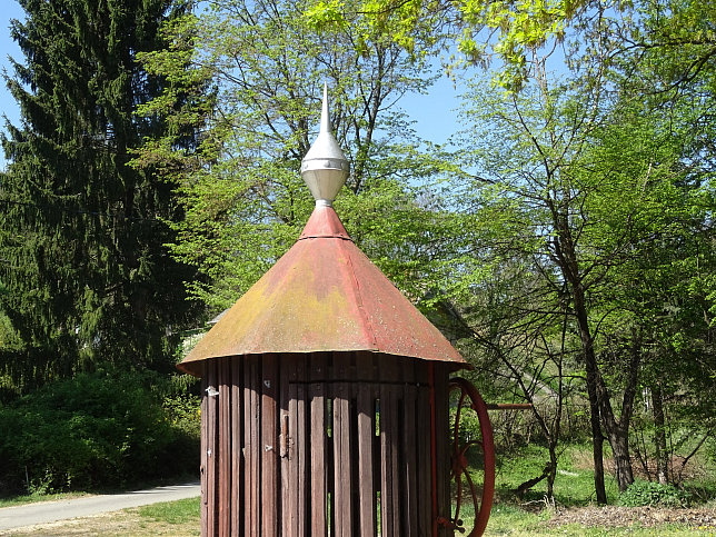 Felsőcsat�r, Eisener Vorhang Museum