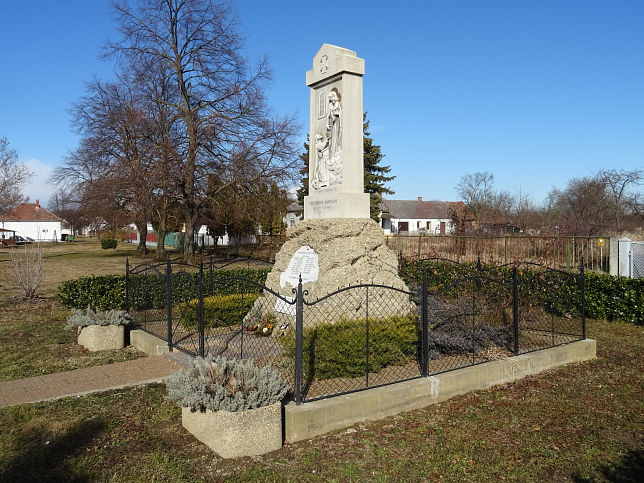 Harasztifalu, Kriegerdenkmal