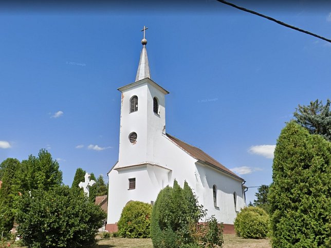 Hegyhtszentpter, Kirche