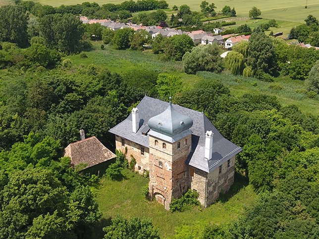 Jnoshza, Schloss Erddy