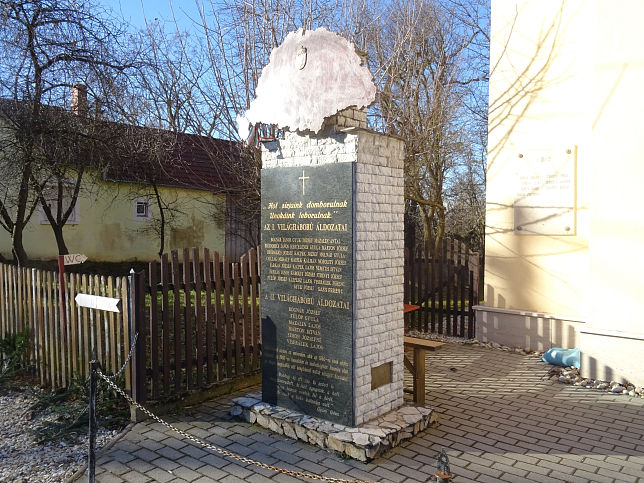 Kemestardfa, Kriegerdenkmal