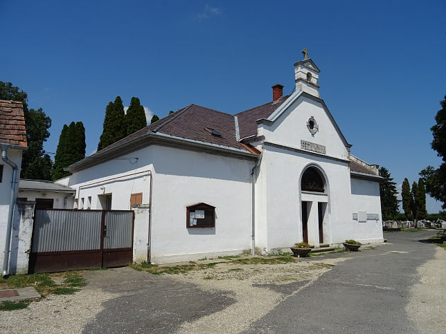 Krmend, Friedhof