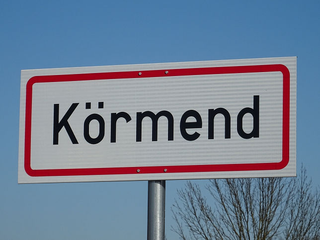 Krmend, Ortstafel