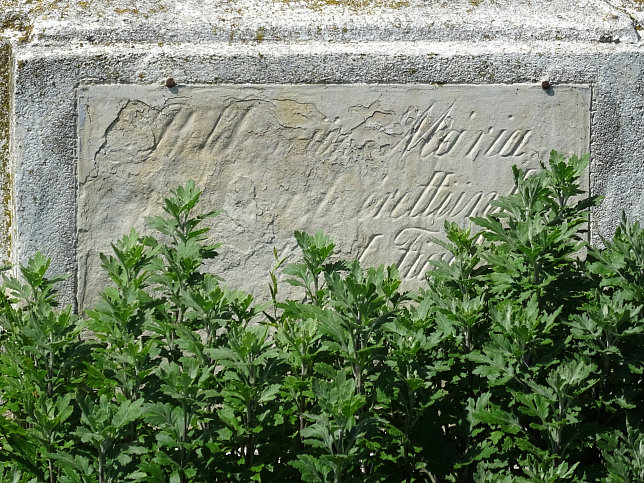 K�szegszerdahely, Kreuz vor der Kirche