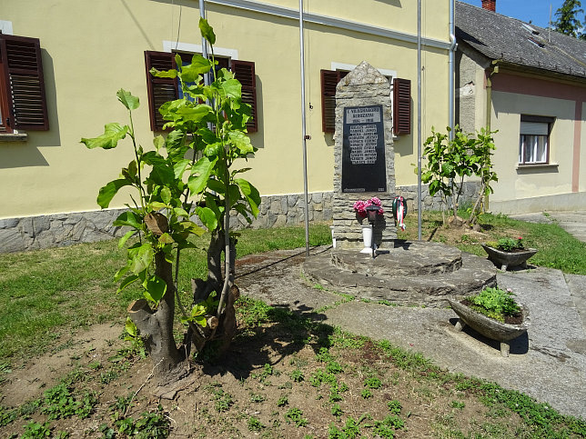 K�szegszerdahely, Kriegerdenkmal