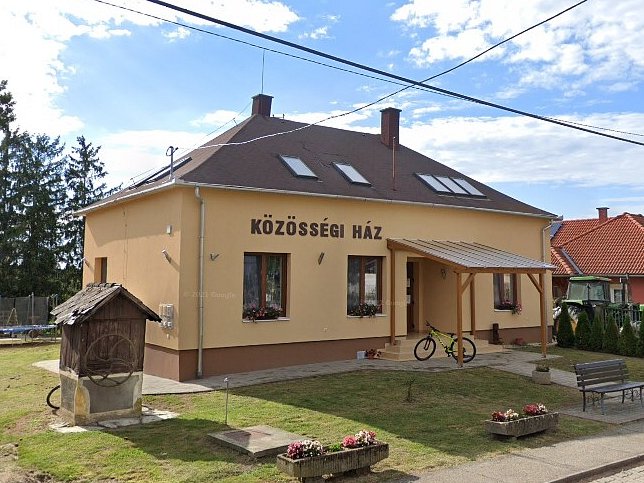 Nagymizd, Gemeinschaftshaus