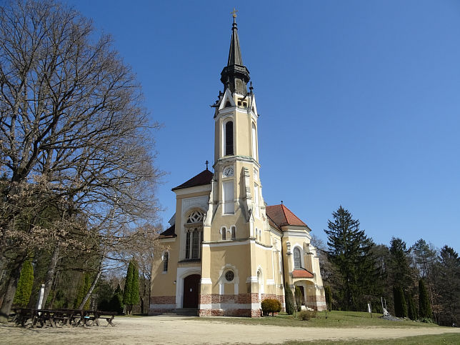 Rnk, St. Emmerichskirche