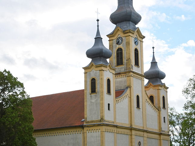 Szany, Katholische Kirche