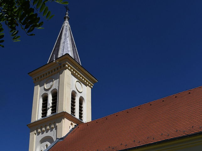 Trnokrti, Evangelische Kirche