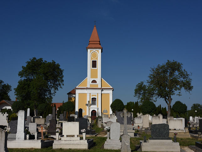 Vasszcseny, Kirche