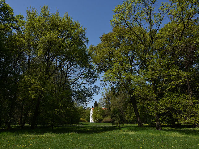 Zsennye, Schloss Bezerdy