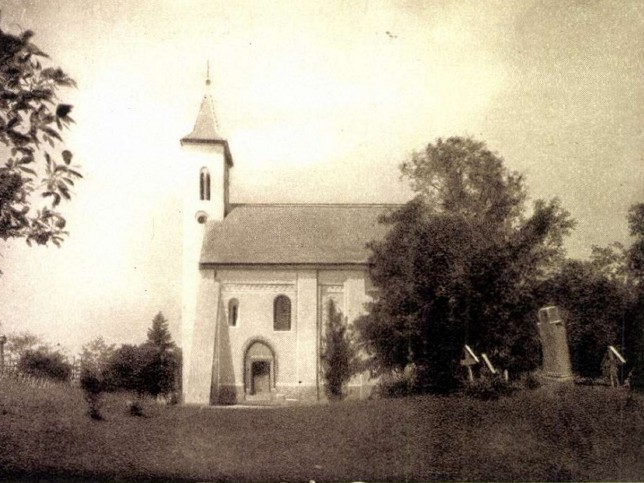 riszentpter, Kath. Kirche und Ortsansicht