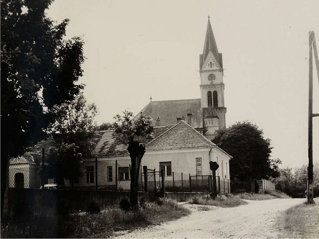 Ostffyasszonyfa, Evang. Kirche