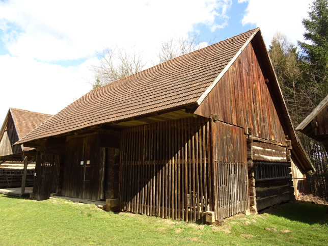 Urbersdorf, Kreuzstadel