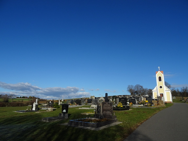 St. Michael, Friedhof