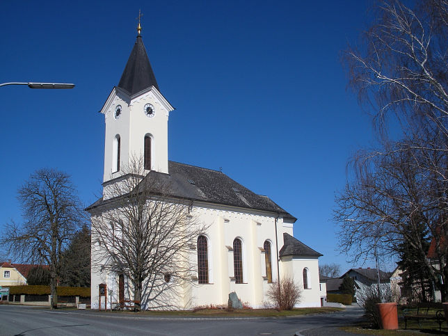 Urbersdorf, Kirche