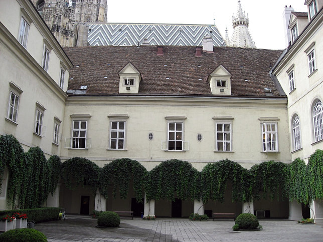 Erzbischfliches Palais