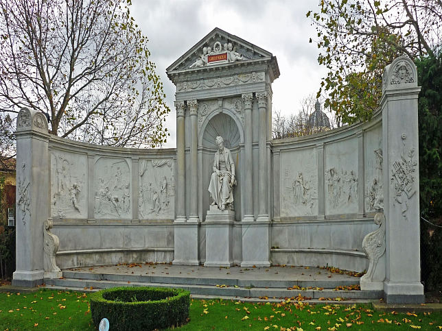 Grillparzer-Denkmal im Volkgarten