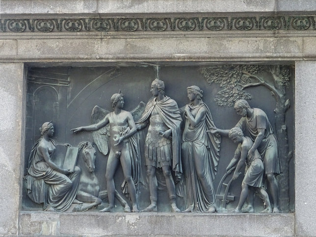 Joseph-II.-Denkmal, Relief