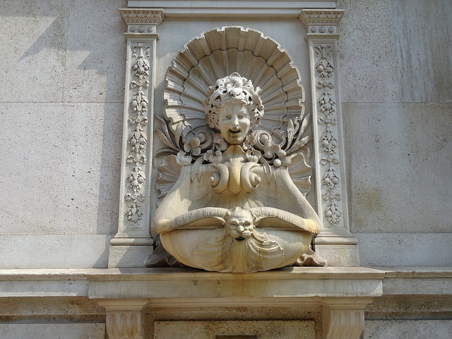 Minervabrunnen