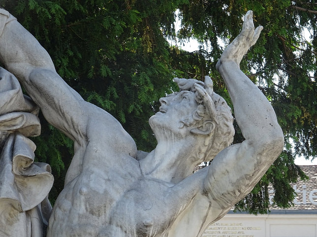 Rossebndiger am Maria-Theresien-Platz