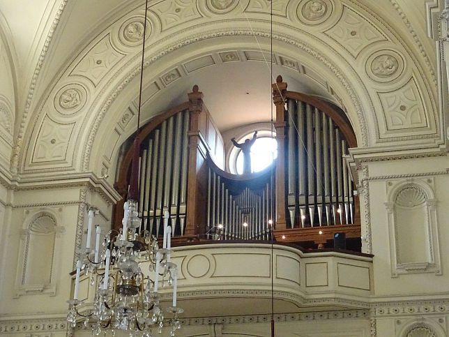 Breitenfelder Pfarrkirche, Orgel