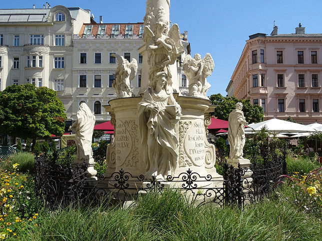 Mariens�ule am Jodok-Fink-Platz