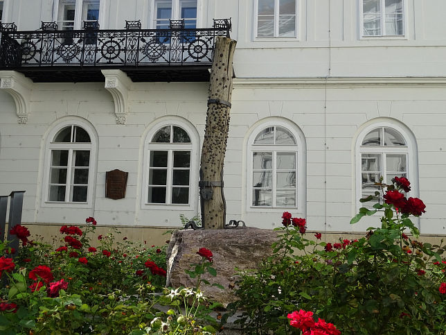 Stock im Eisen, Schlosserplatzl