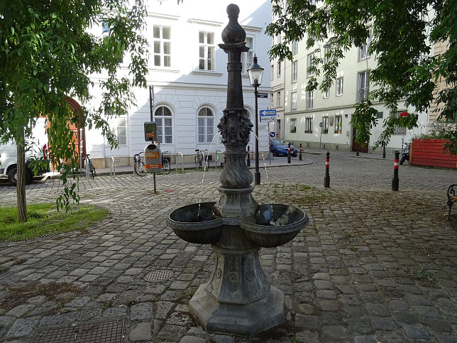 Zierbrunnen Tulpengasse (Schlosserplatzl)