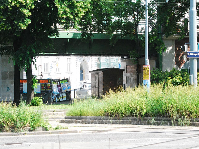 Brcken ber die Marsanogasse