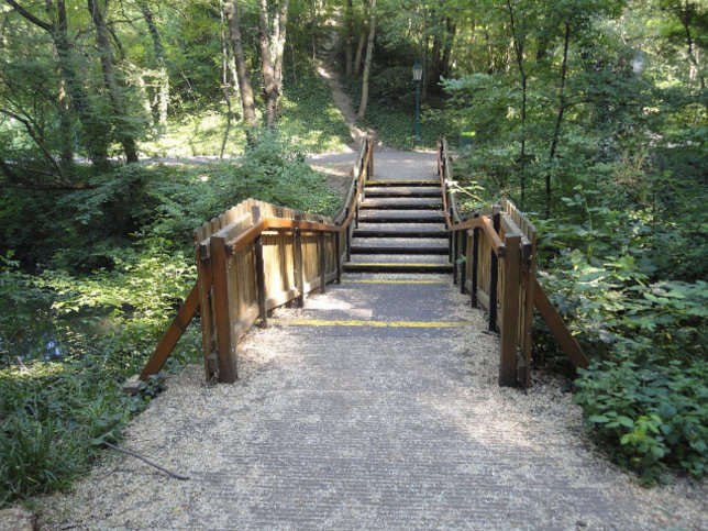 Filmstadttreppenbrcke im Gelnde der WIG 74